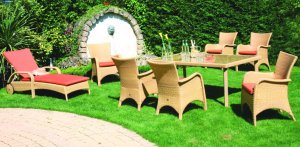preiswerte und hochwertige Gartenmöbel im wetterfestem Kunststoffgeflecht