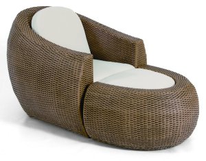 bequemer Lounge-Sessel geflochten f&uuml;r den Garten