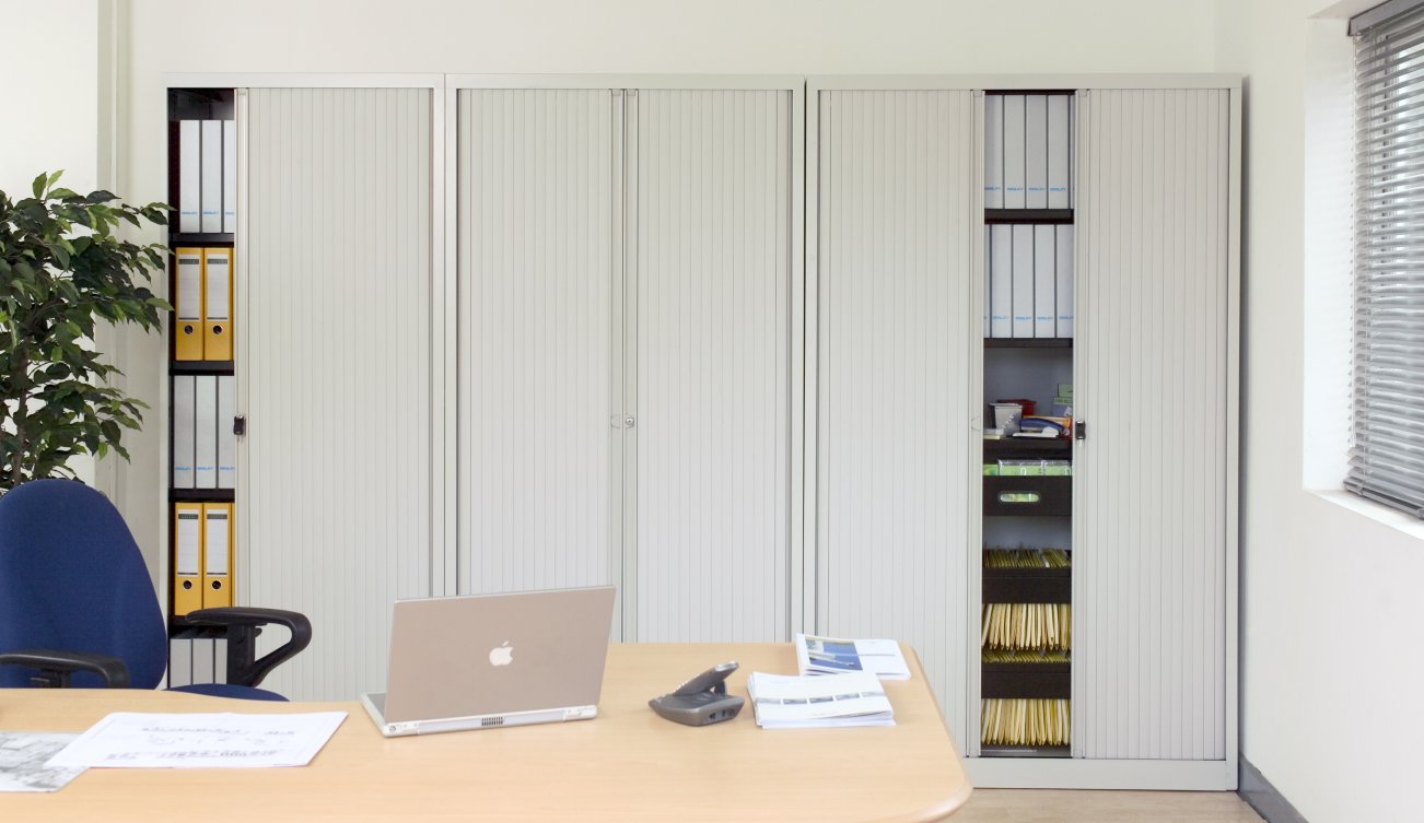 abschlißebarer Rollladen-Bürostschrank sofort lieferbar