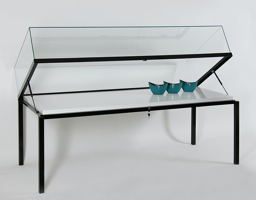 extra breite Tischvitrine Breite 220  cm aufklappbare Glashaube mit Gasdruckfedern