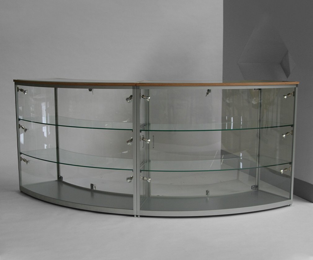 viertelrunde Thekenvitrine aus bruchfesten Acrylglas