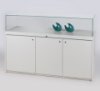 Sockelvitrine mit Schrankfächer