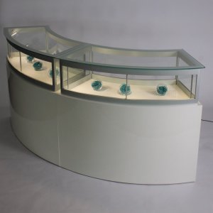 viertelrunde Thekenvitrine mit Stauraum