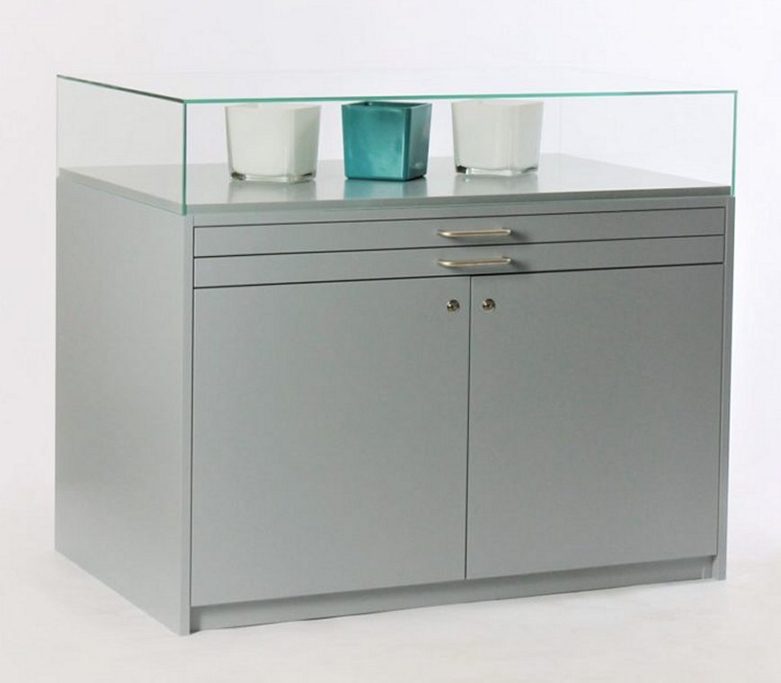 preiswerte Thekenvitrine mit abnehmbarer Glashaube auf Staufachschank