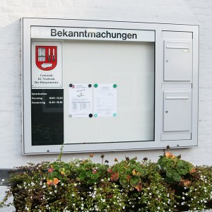 Außenbereich-Wandschaukasten mit Briefkasten