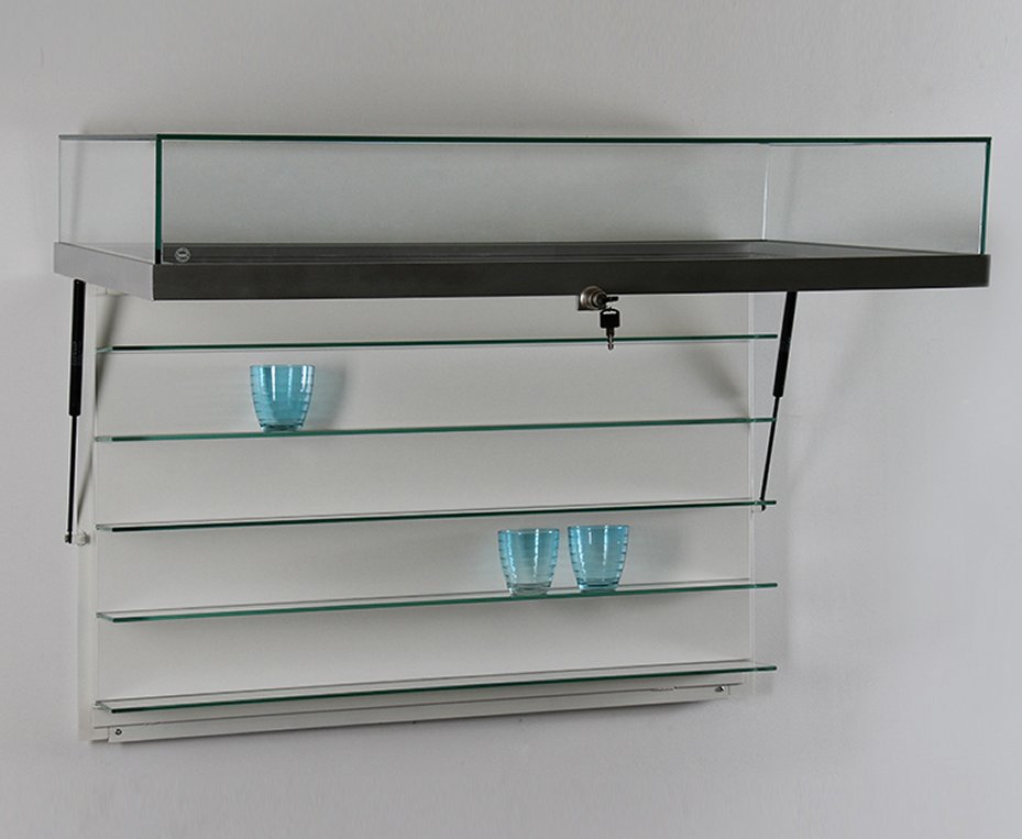 Wandvitrine mit aufklappbarer Glashaube und Gasdruckfedern-Öffnung