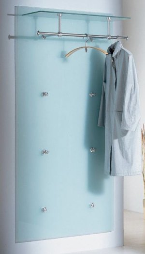 Glaspaneel-Wandgarderobe aus satiniertem Glas
