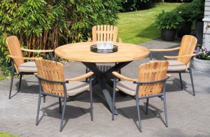 runder Gartentisch mit Teak-Tischplatte und robuste Gartensessel