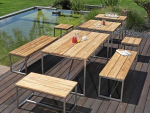 witterungsbeständige Terrassen-Sitzgruppe Edelstahl Teak-Massivholz witterungsbeständige Terrassen-Sitzgruppe aus Edelstahl und Teak-Massivholz