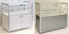 Thekenvitrine mit Stauraum
