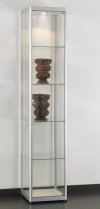 quadratische Säulenvitrine robust und preiswert