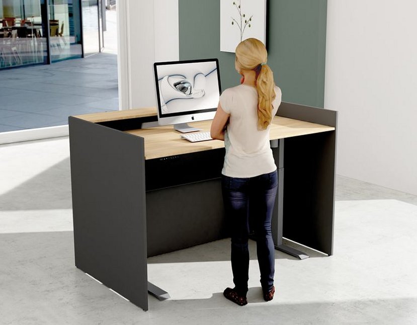 moderne Büro-Empfangstheke mit Sitz- und Stehschreibtisch