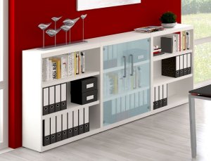 Büro-Highboard in 3 Ordnerhöhen mit doppelflügeligen Glastüren