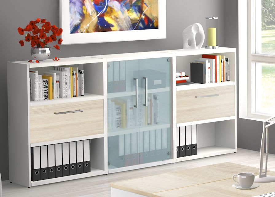 Robustes Büro-Highboard mit stabilen Fachböden aus Stahl