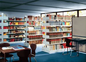 Stahlregal zur Archivierung von Aktenordner und  Hängemappen