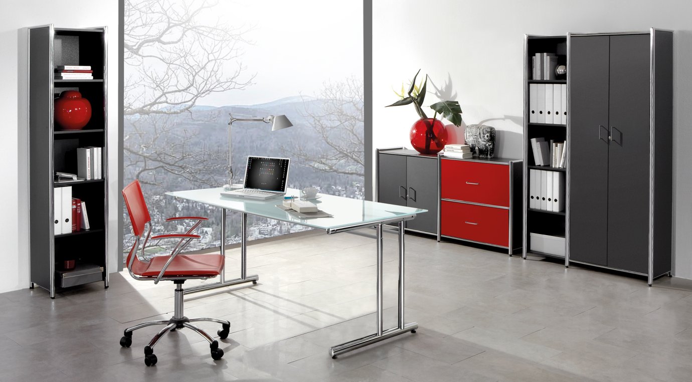 Moderne B&uuml;rozimmerausstattung mit B&uuml;ro-Regalschr&auml;nke anthrazit