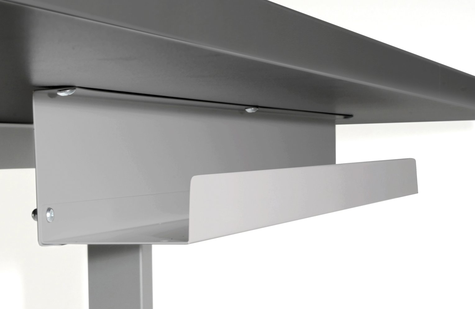 Sitz-Steh-Bürotisch mit großer Kabelwanne