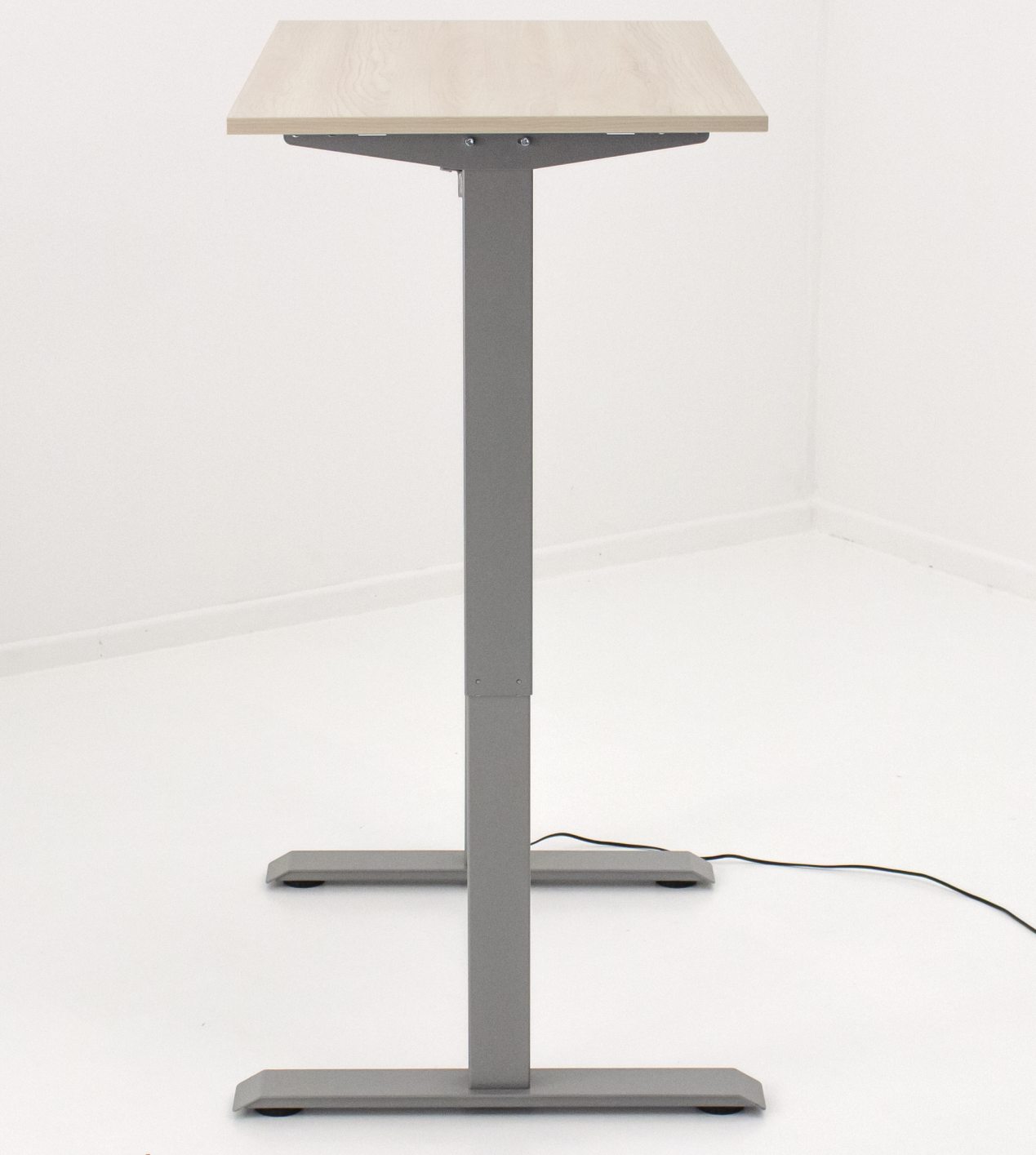 ergonomischer Sitz- und Steharbeitsplatz für Homeoffice