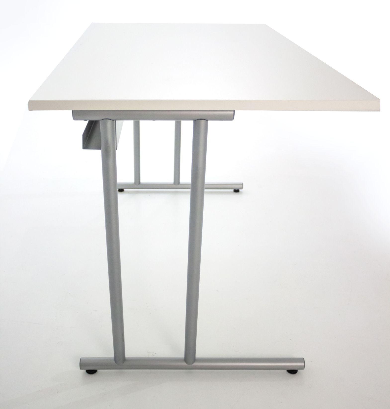 günstiger Schreibtisch für das Home-Office