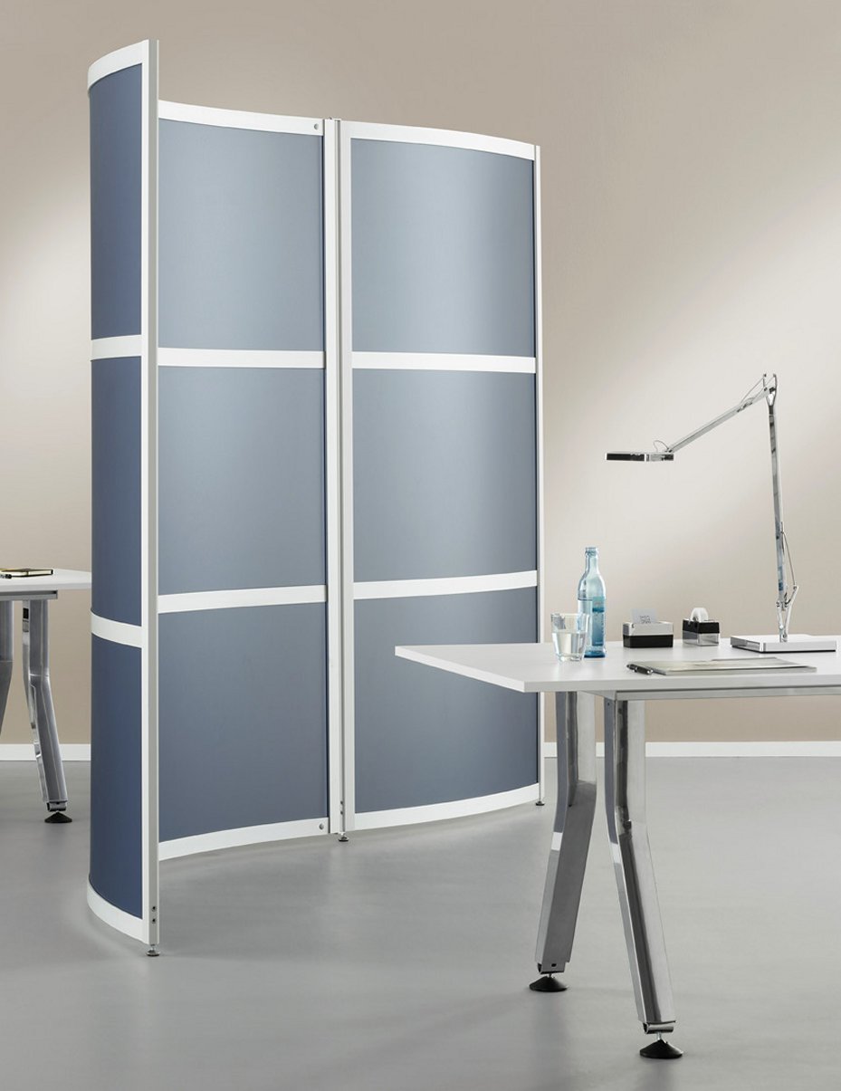 gebogene und mobile Sichtschutzwand für Untersuchungszimmer Arztpraxis