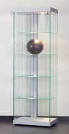 moderne Säulenvitrine mit Innenbeleuchtung