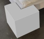 Bett mit Massivholzbeinen