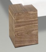 Doppelbett mit Beine aus Massivholz