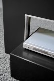 Design-Fernseher-Standfuß mit Laufrollen