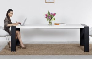 Designer-Bürotisch U-f&ouml;rmige Stahl-Tischbeinen wei&szlig;e Holztischplatte